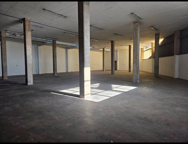 918M² WAREHOUSE TO LET IN PINETOWN CENTRAL